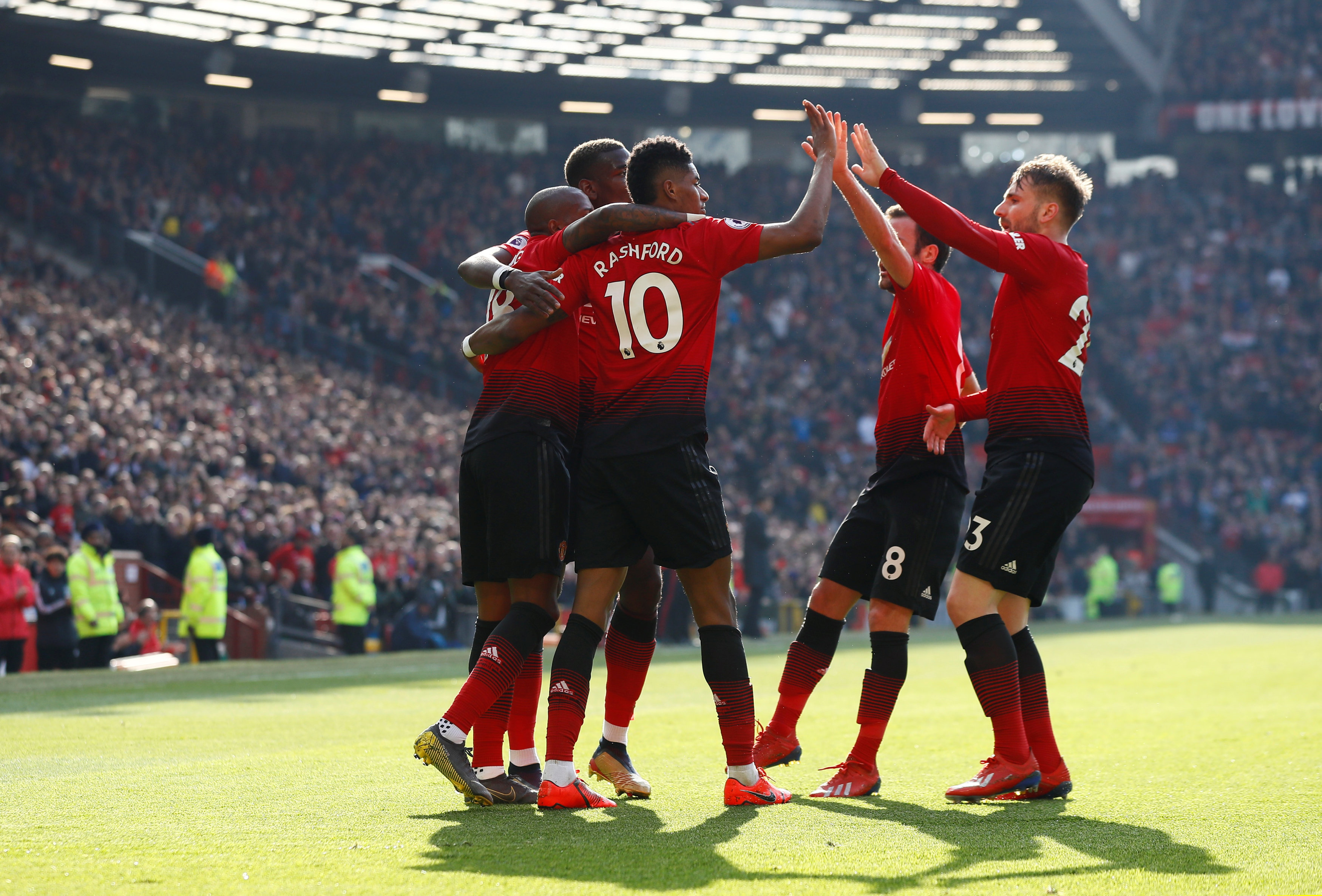 色的篮板能 色的篮板能